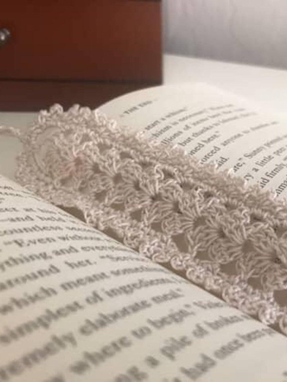 Lace crochet bookmark